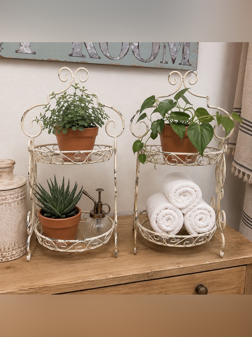 Vintage 2-Tiered Metal Shelf Display SVintage 2-Tiered Metal Shelf Display Stand